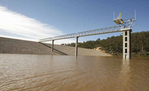 AWARD WINNER: Shannon Creek Dam has been designed to be expanded in the future was built using an innovative construction safety culture program and provided compensatory habitat to mitigate environmental impacts. AWARD WINNER: Shannon Creek Dam has been designed to be expanded in the future was built using an innovative construction safety culture program and provided compensatory habitat to mitigate environmental impacts.